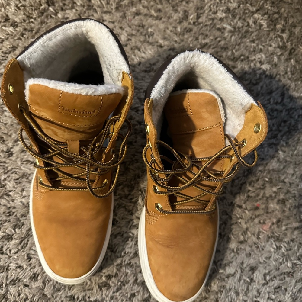 Timberland Brown Leather Boots with White Lining